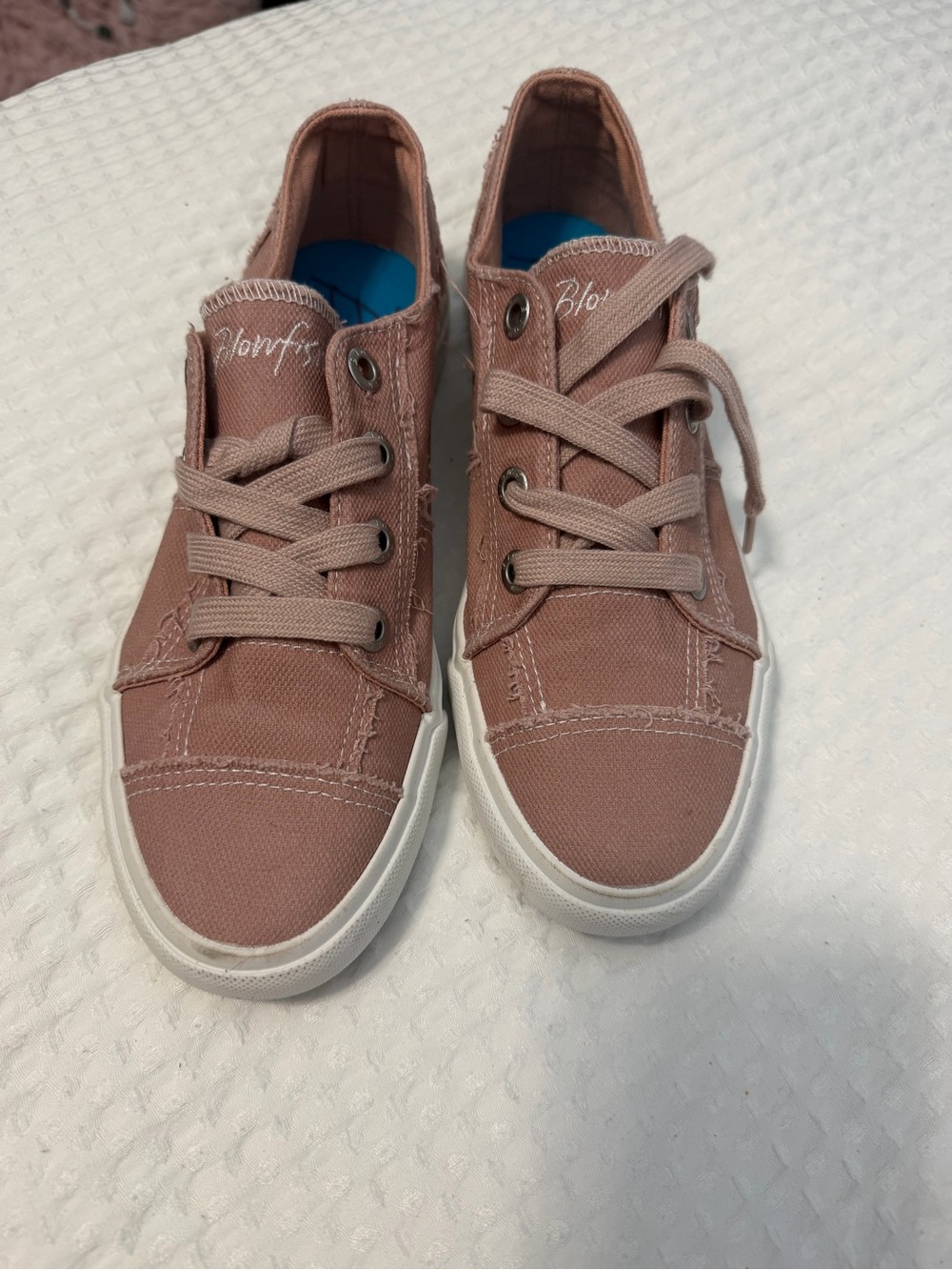 Children's Casual Canvas Sneakers - Pink